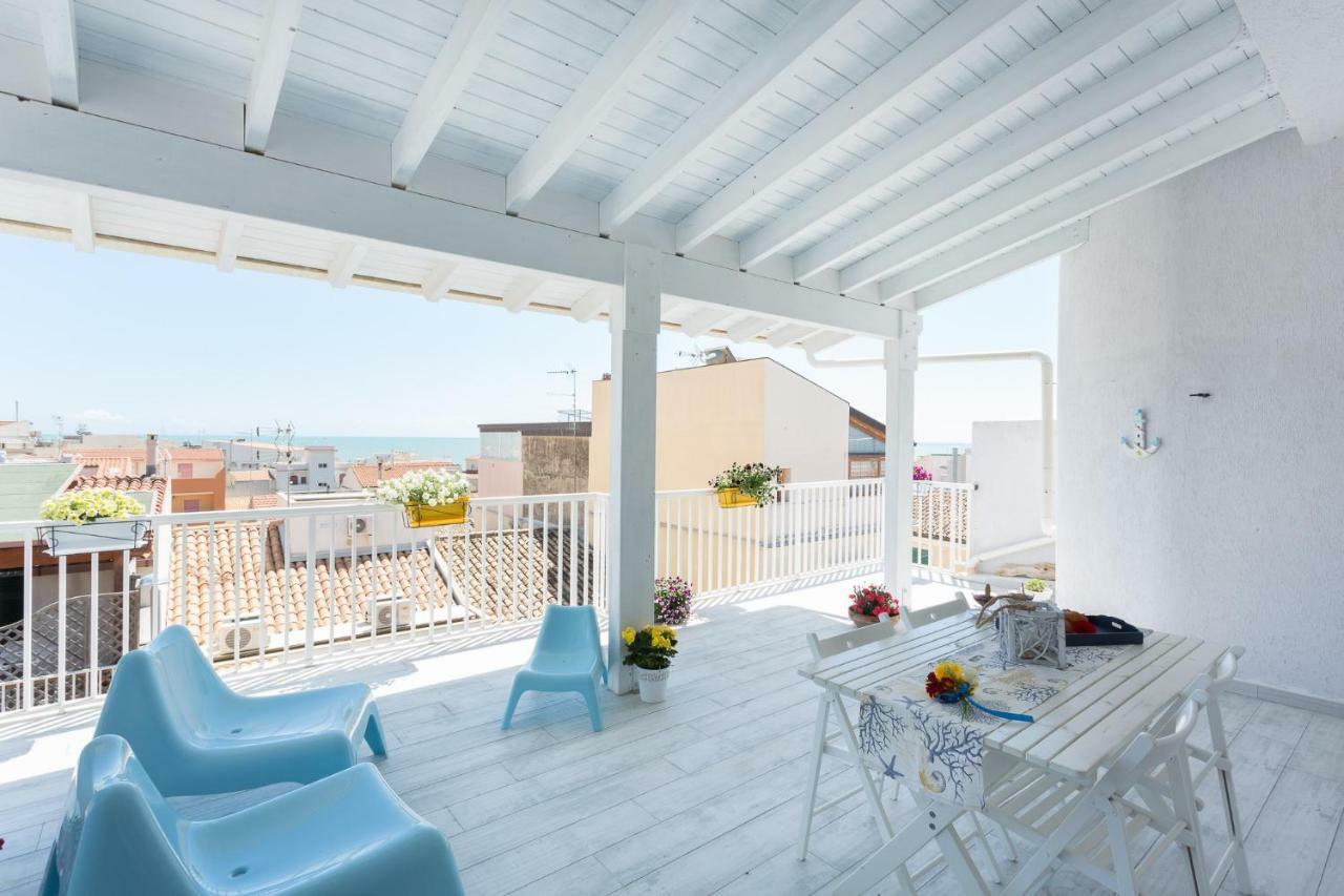 Acqua Azzurra Holiday Home Marina di Ragusa Bagian luar foto