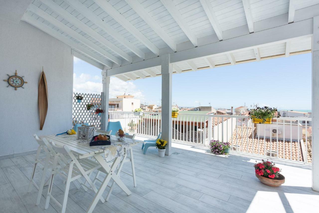 Acqua Azzurra Holiday Home Marina di Ragusa Bagian luar foto