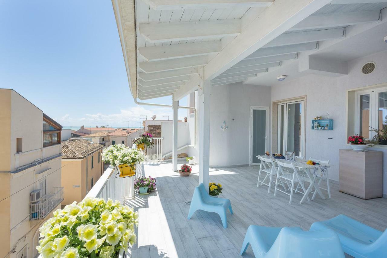 Acqua Azzurra Holiday Home Marina di Ragusa Bagian luar foto